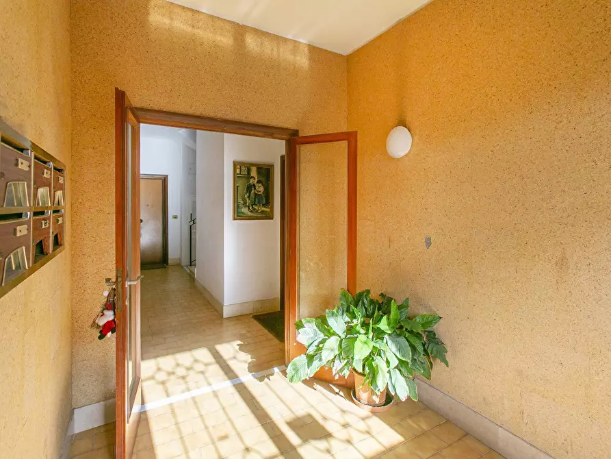 Immagine 3 di Appartamento in vendita  in Via Fiume 6 a Pomezia