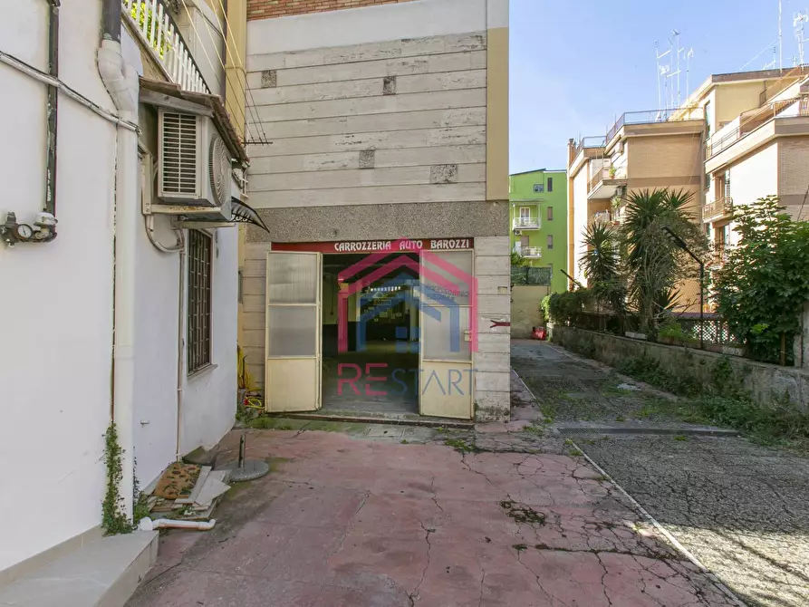 Immagine 21 di Laboratorio in vendita  in Via Pio Ix 161 a Roma