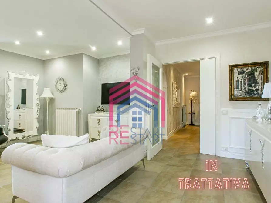 Immagine 1 di Casa semindipendente in vendita  in via cascia 4 a Pomezia