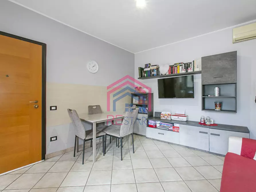 Immagine 4 di Appartamento in vendita  in VIALE DELLE ARTI 13 a Pomezia