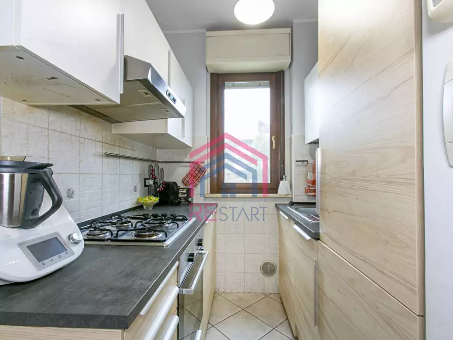 Immagine 8 di Appartamento in vendita  in VIALE DELLE ARTI 13 a Pomezia