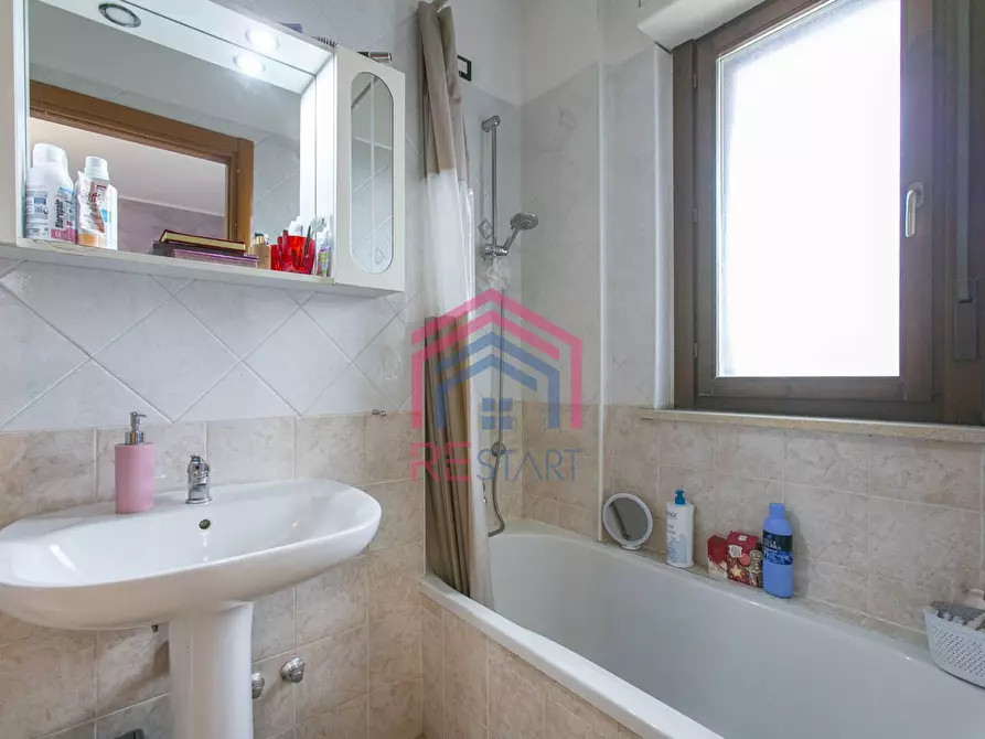 Immagine 21 di Appartamento in vendita  in VIALE DELLE ARTI 13 a Pomezia