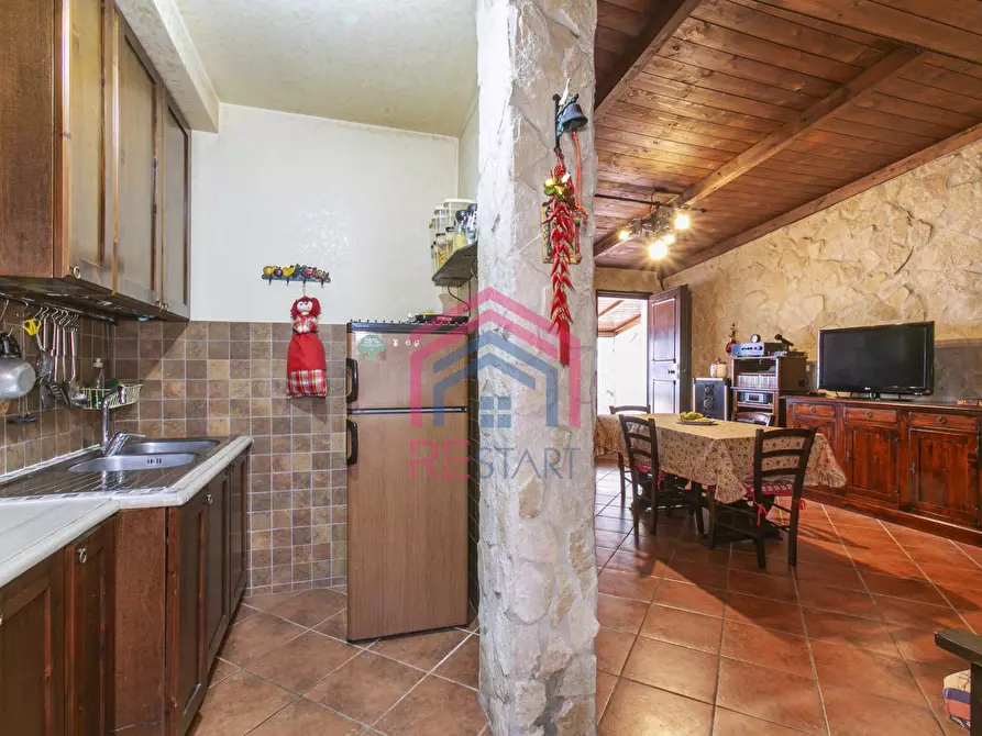 Immagine 17 di Villetta a schiera in vendita  in Via Dei Sergii 56 a Roma