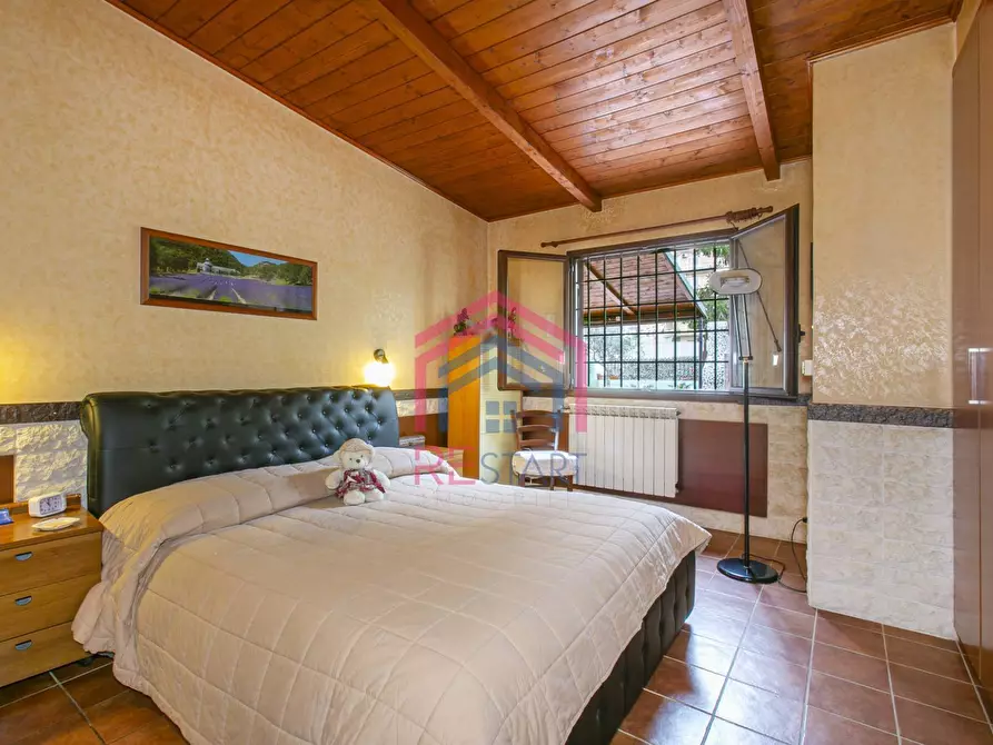 Immagine 30 di Villetta a schiera in vendita  in Via Dei Sergii 56 a Roma