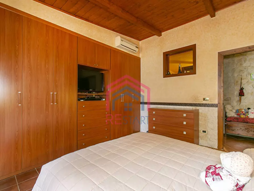 Immagine 32 di Villetta a schiera in vendita  in Via Dei Sergii 56 a Roma