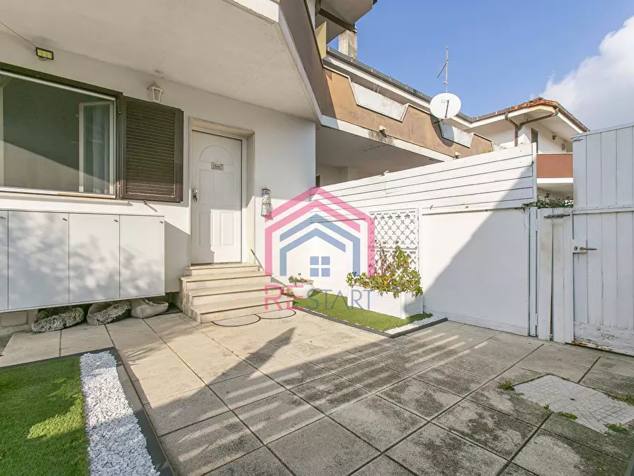 Immagine 47 di Casa semindipendente in vendita  in via Altofonte 8 a Pomezia