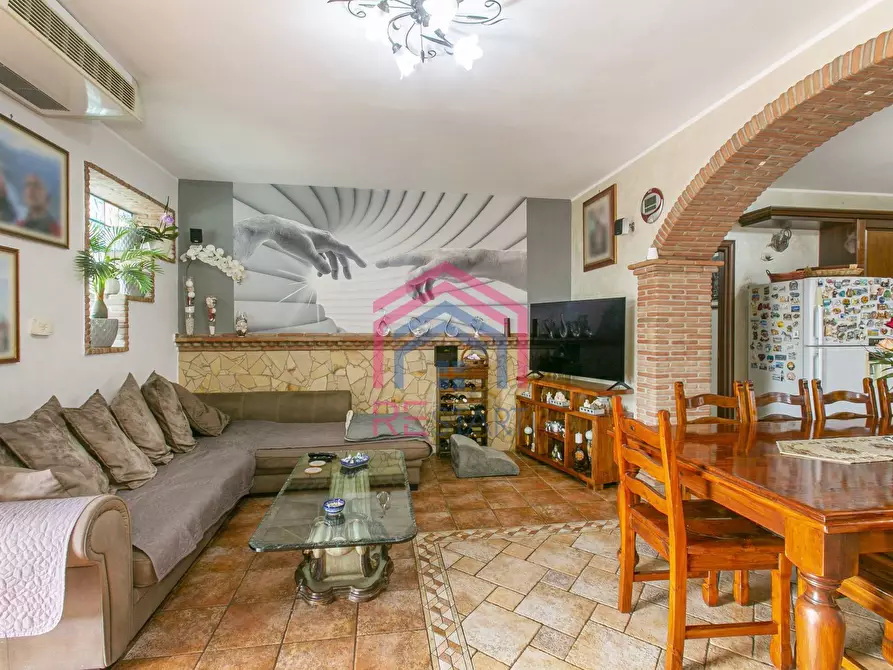 Immagine 6 di Villa in vendita  in via stromboli 8 a Aprilia