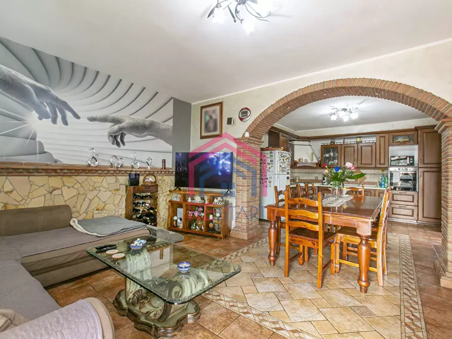 Immagine 5 di Villa in vendita  in via stromboli 8 a Aprilia