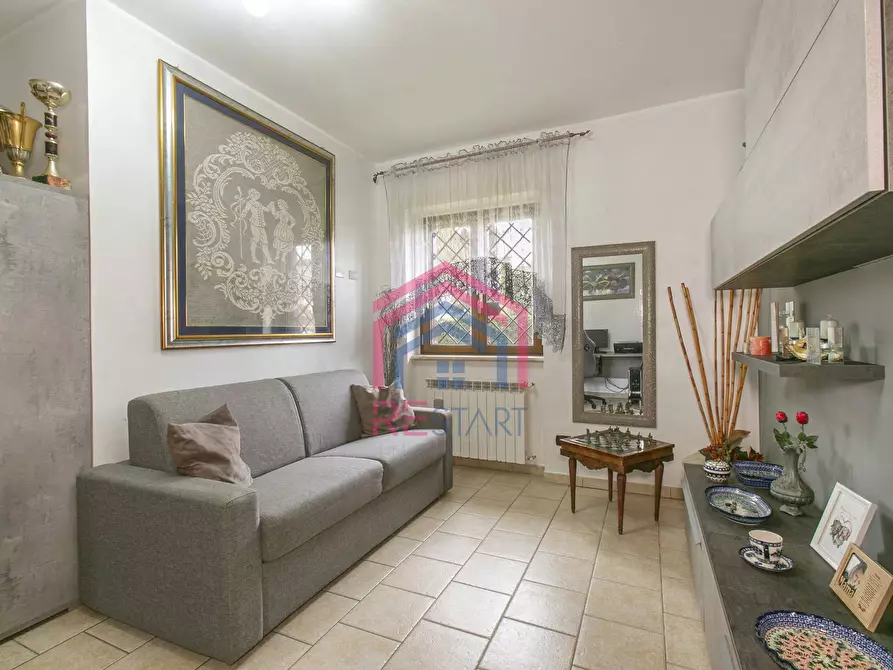 Immagine 21 di Villa in vendita  in via stromboli 8 a Aprilia