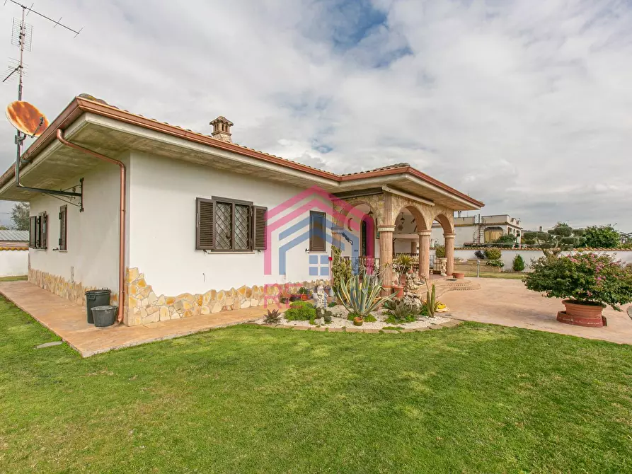 Immagine 38 di Villa in vendita  in via stromboli 8 a Aprilia