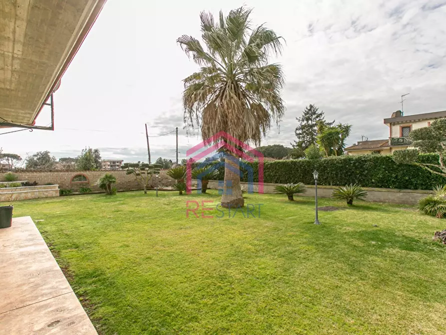 Immagine 41 di Villa in vendita  in via stromboli 8 a Aprilia