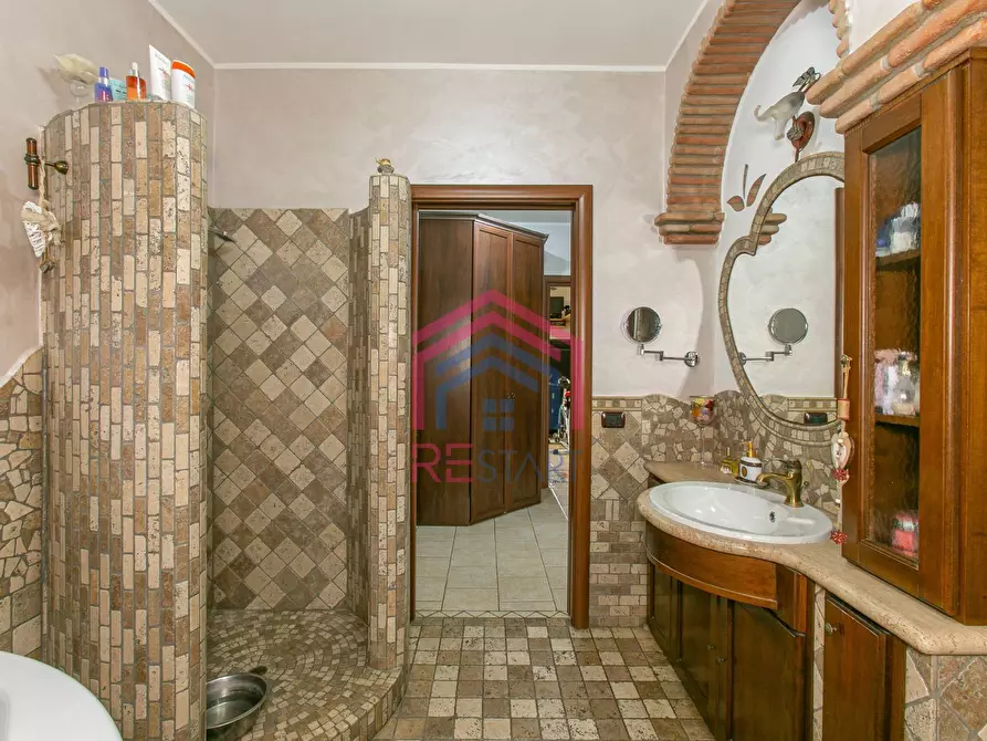 Immagine 24 di Villa in vendita  in via stromboli 8 a Aprilia