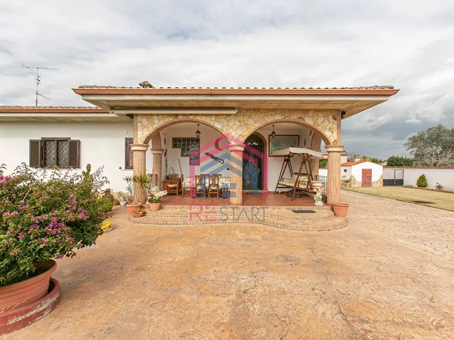 Immagine 29 di Villa in vendita  in via stromboli 8 a Aprilia