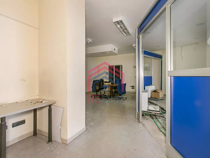 Immagine 19 di Locale commerciale in affitto  in Via della Motomeccanica 3 a Pomezia