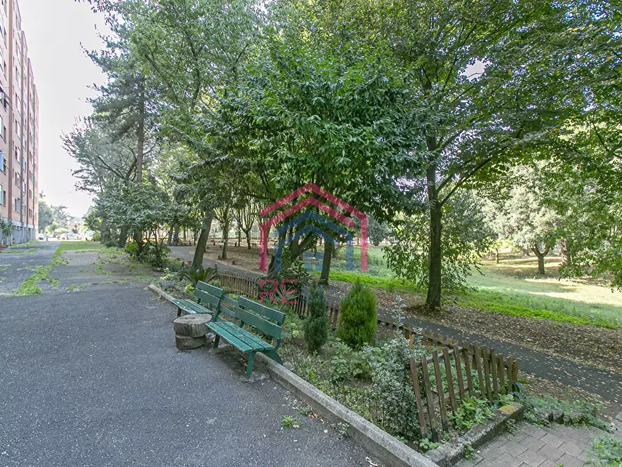 Immagine 30 di Appartamento in vendita  in Via Raffaele Aversa 238 a Roma