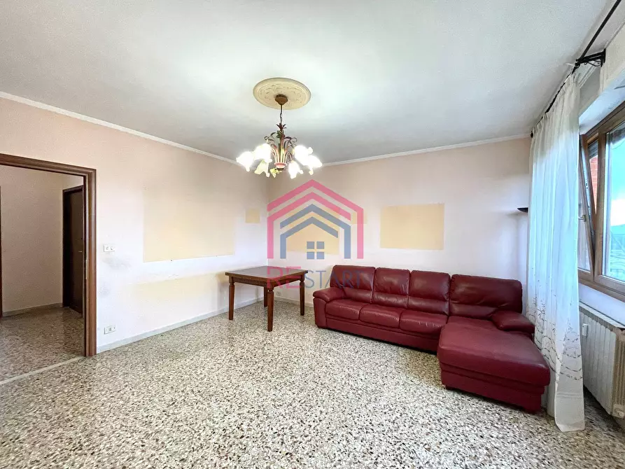 Immagine 3 di Appartamento in vendita  in Via Raffaele Aversa 238 a Roma