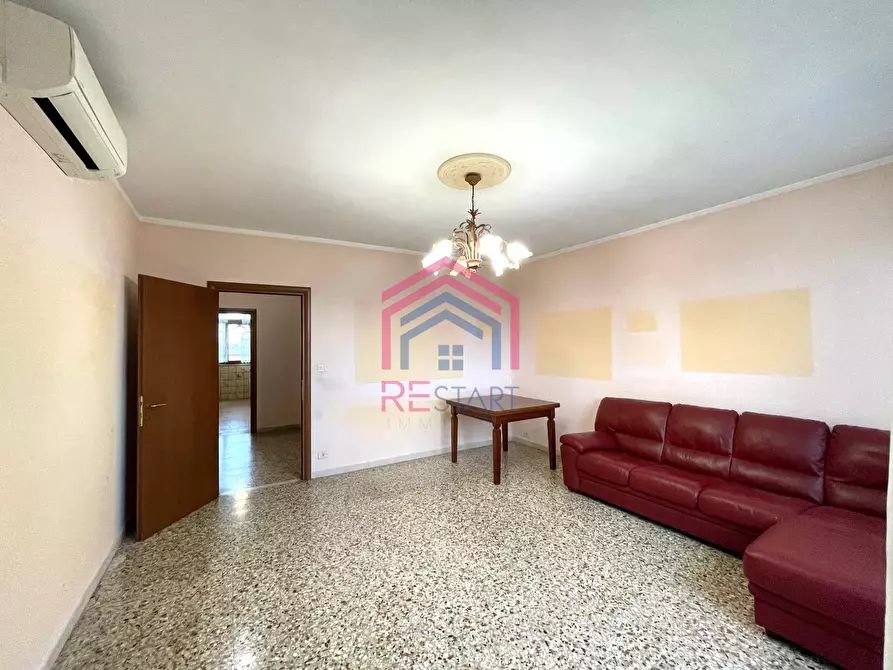 Immagine 6 di Appartamento in vendita  in Via Raffaele Aversa 238 a Roma