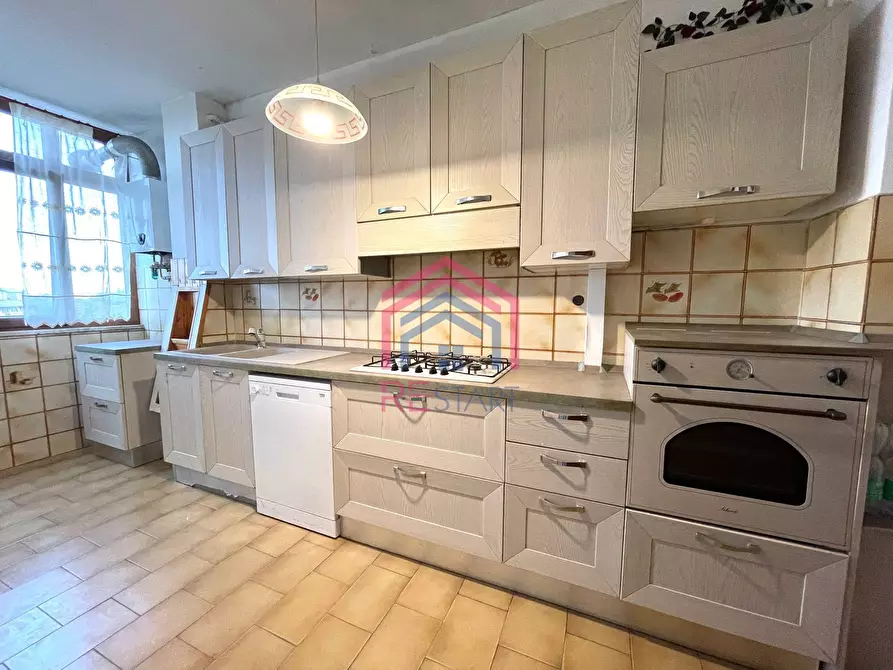 Immagine 7 di Appartamento in vendita  in Via Raffaele Aversa 238 a Roma