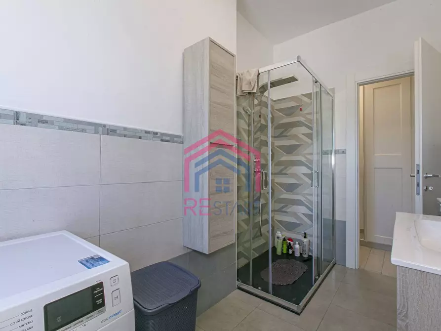 Immagine 10 di Appartamento in vendita  in via varrone 28 a Pomezia