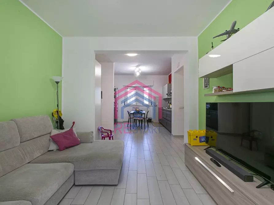 Immagine 3 di Appartamento in vendita  in via varrone 28 a Pomezia