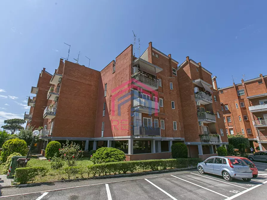 Immagine 32 di Appartamento in vendita  in via varrone 28 a Pomezia