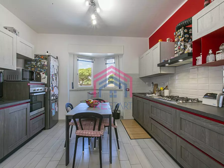 Immagine 8 di Appartamento in vendita  in via varrone 28 a Pomezia