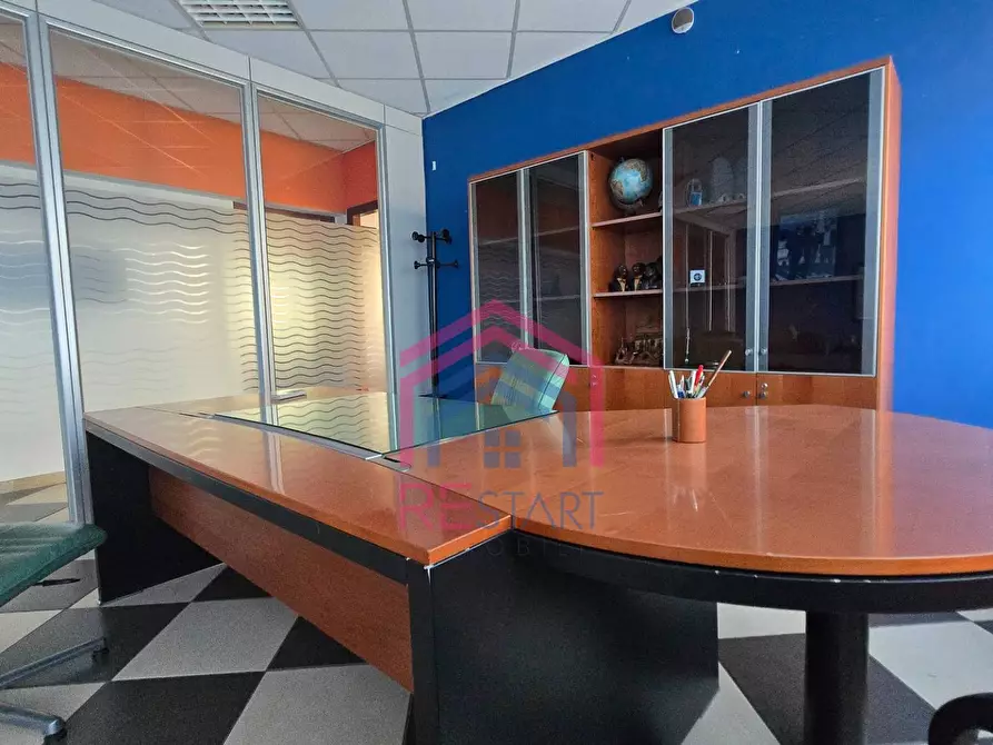 Immagine 24 di Ufficio in affitto  in Via De La Comunella 188-200 a Roma