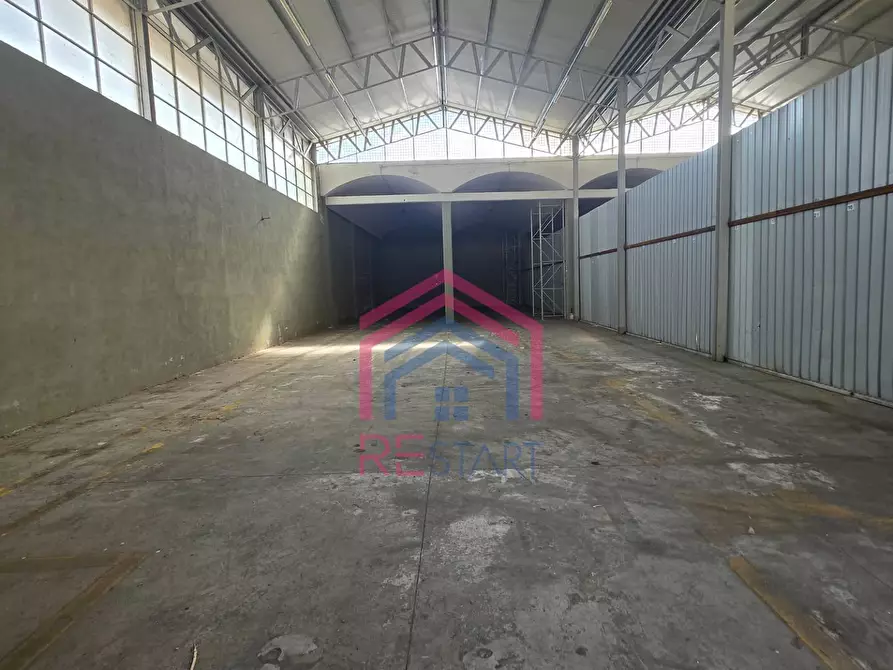 Immagine 13 di Capannone industriale in affitto  in Via De La Comunella 188-200 a Roma