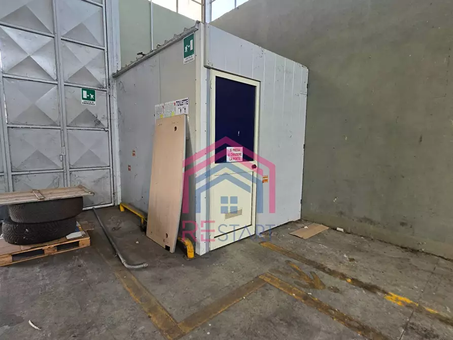 Immagine 16 di Capannone industriale in affitto  in Via De La Comunella 188-200 a Roma