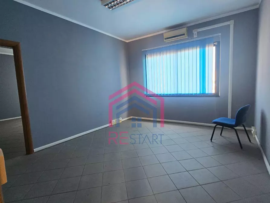 Immagine 12 di Ufficio in affitto  in Via De La Comunella 188-200 a Roma