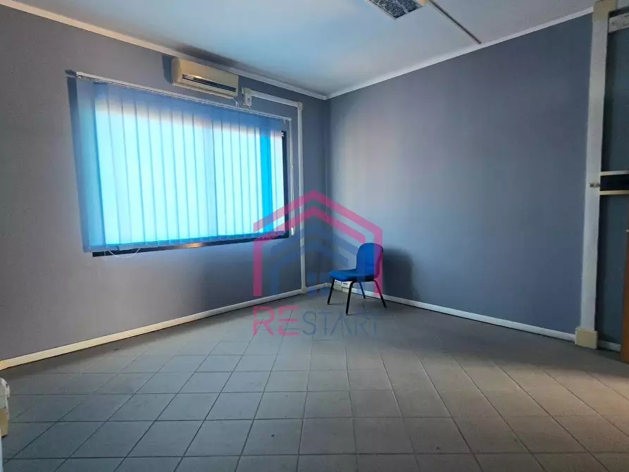 Immagine 16 di Ufficio in affitto  in Via De La Comunella 188-200 a Roma