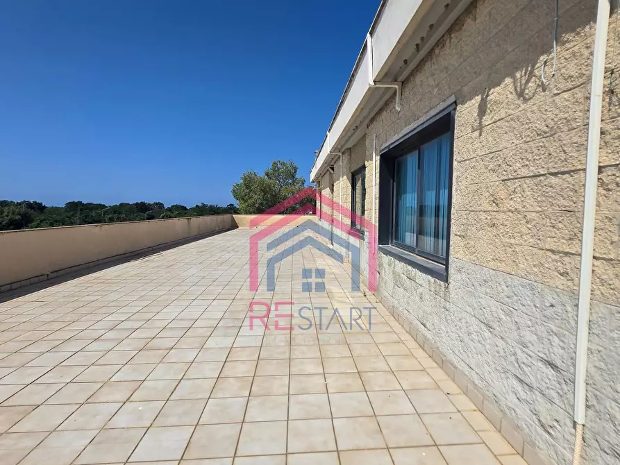 Immagine 25 di Ufficio in affitto  in Via De La Comunella 188-200 a Roma