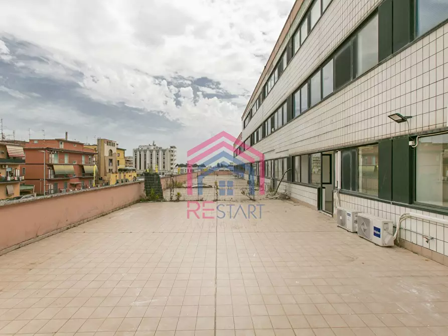 Immagine 18 di Ufficio in vendita  in Via Castelli Romani 41 a Pomezia