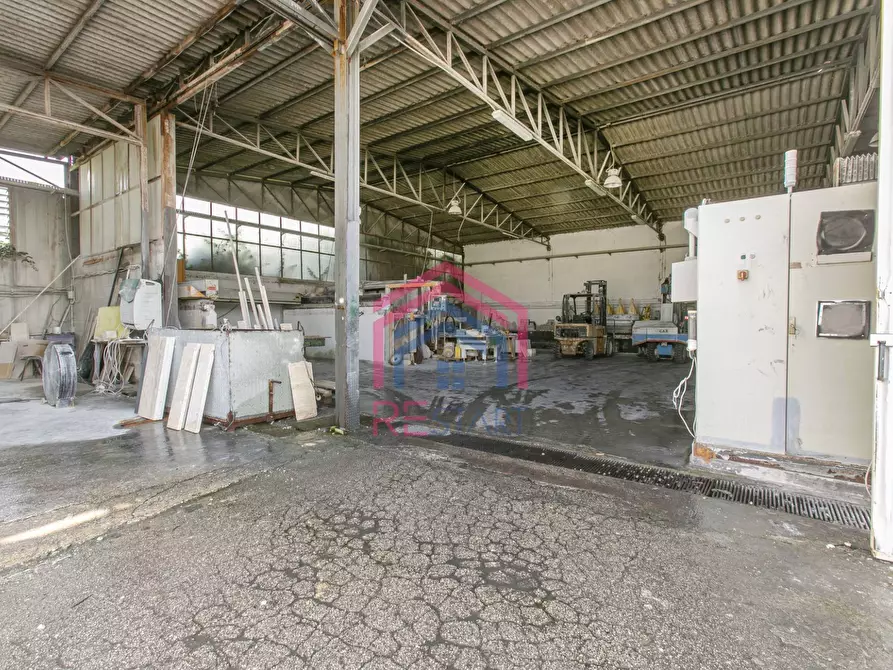 Immagine 14 di Laboratorio in vendita  in Via Nicola Ricciotti snc a Aprilia