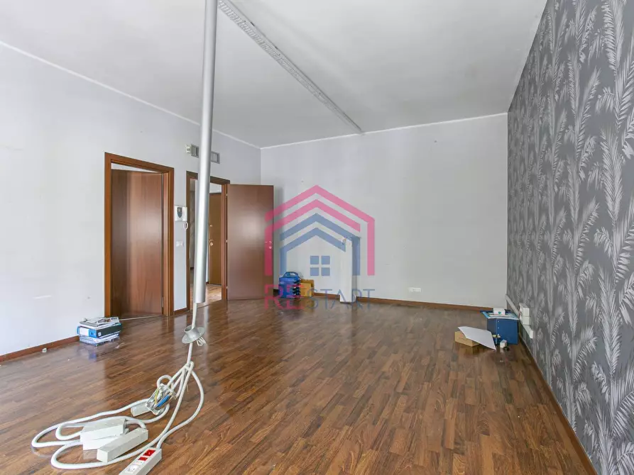 Immagine 17 di Ufficio in affitto  in Via Roma 149 a Pomezia