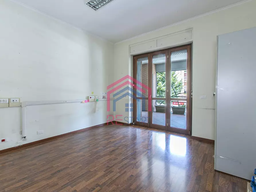 Immagine 29 di Ufficio in affitto  in Via Roma 149 a Pomezia
