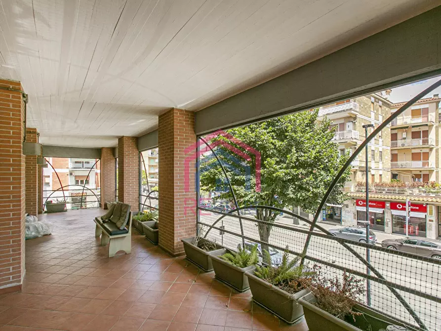 Immagine 8 di Ufficio in affitto  in Via Roma 149 a Pomezia