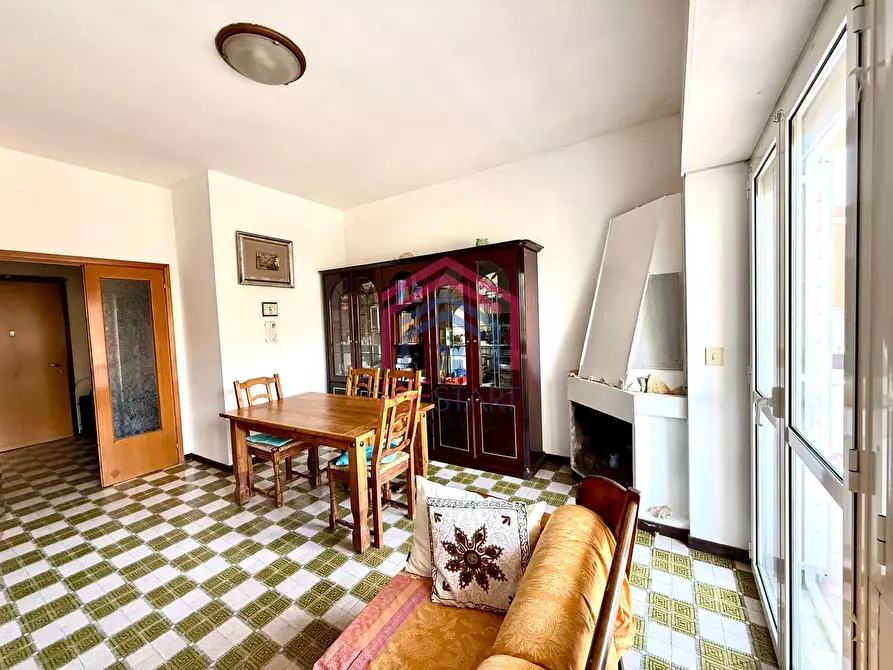 Immagine 2 di Appartamento in vendita  in via bolzano 187 a Ardea