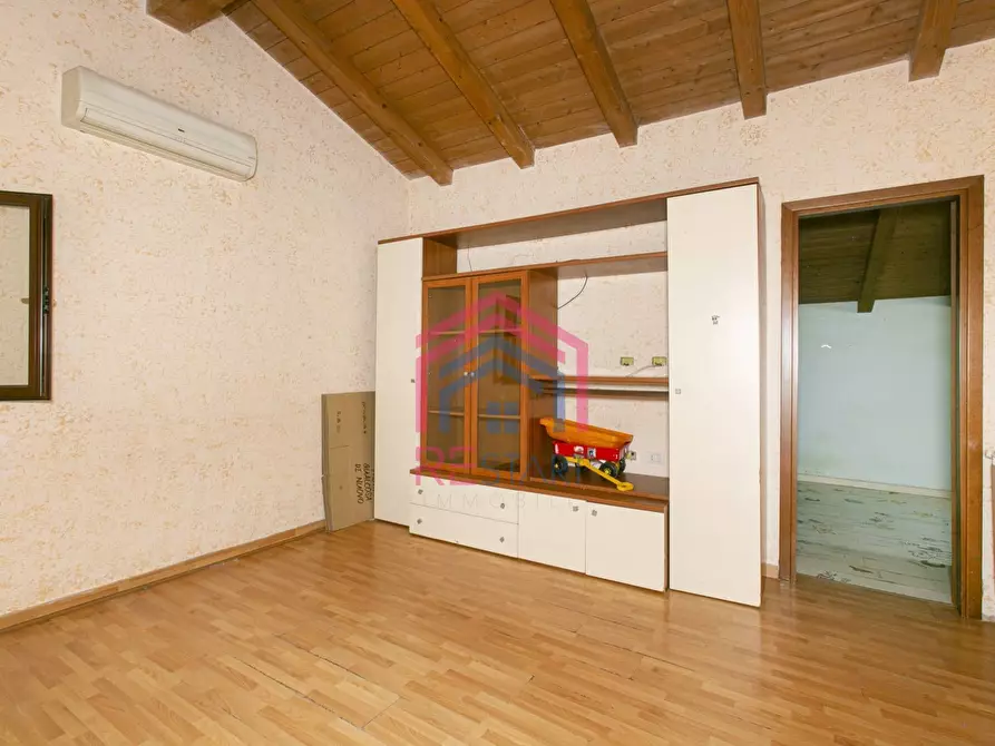 Immagine 34 di Villa in vendita  in strada vicinale della macina 14 a Genzano Di Roma