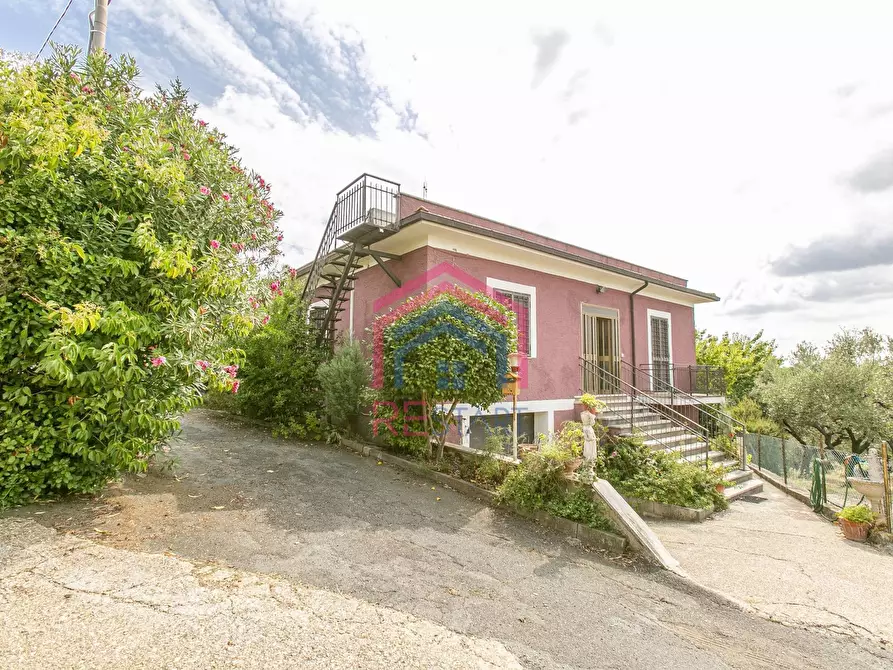 casa indipendente in vendita a Genzano di Roma