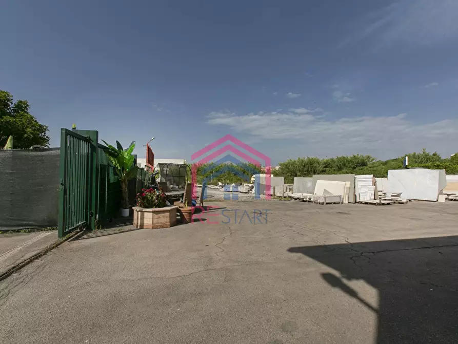 Immagine 26 di Laboratorio in affitto  in Via Nicola Ricciotti snc a Aprilia