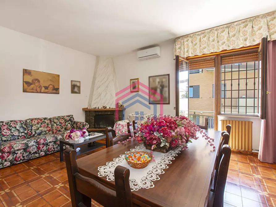 Immagine 19 di Villa in vendita  in via delle Pesche 13 a Aprilia