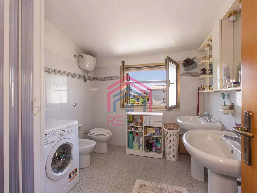 Immagine 51 di Villa in vendita  in via delle Pesche 13 a Aprilia