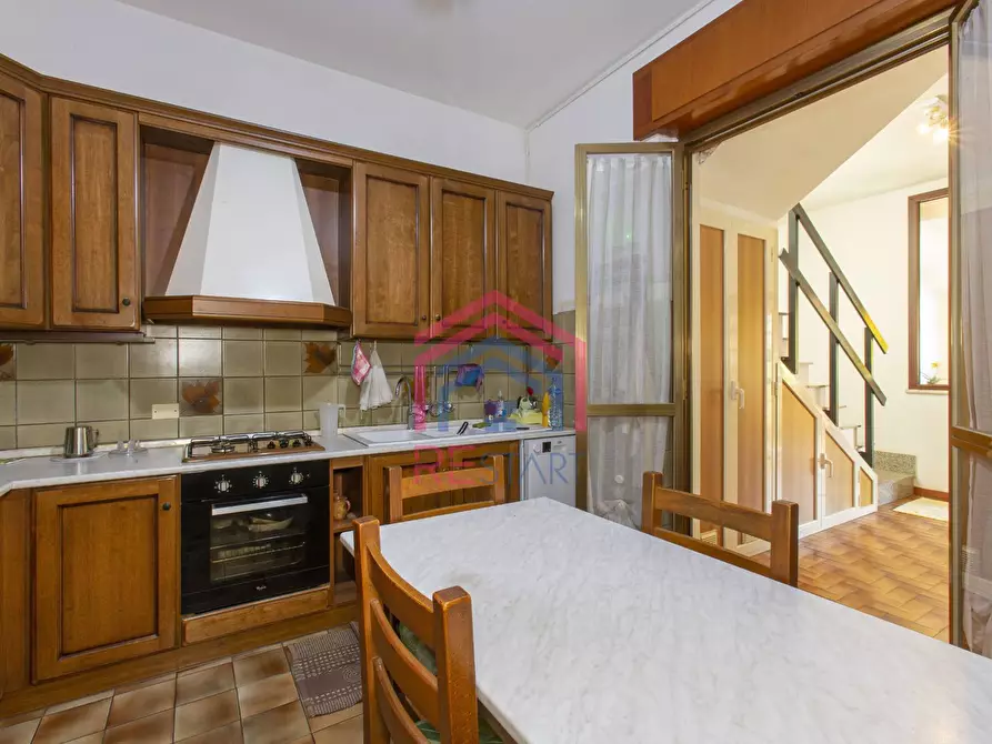 Immagine 24 di Villa in vendita  in via delle Pesche 13 a Aprilia