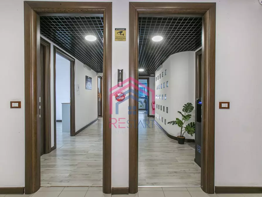 Immagine 3 di Ufficio in affitto  in Largo Urbino 15 a Pomezia