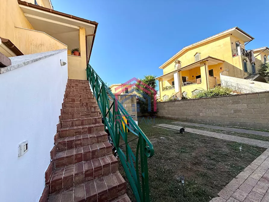 Immagine 20 di Casa semindipendente in vendita  in via taglio delle cinaque miglia 120 a Nettuno