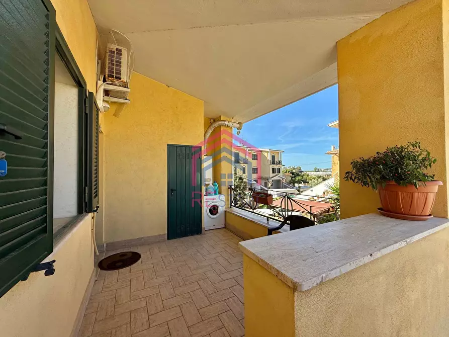 Immagine 17 di Casa semindipendente in vendita  in via taglio delle cinaque miglia 120 a Nettuno