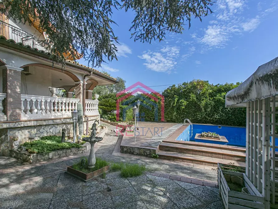 Immagine 7 di Villa in vendita  in Via del Riso 2 a Ardea