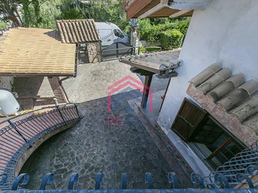 Immagine 25 di Villa in vendita  in Via del Riso 2 a Ardea