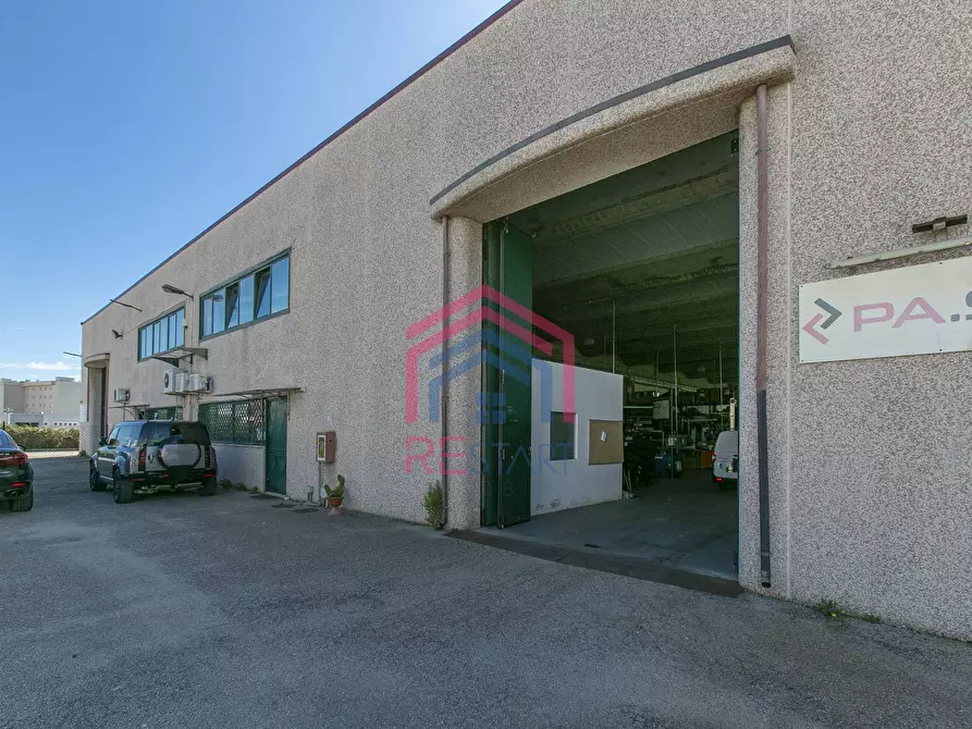 Immagine 2 di Capannone industriale in affitto  in Via Pier Francesco Calvi 13 a Pomezia